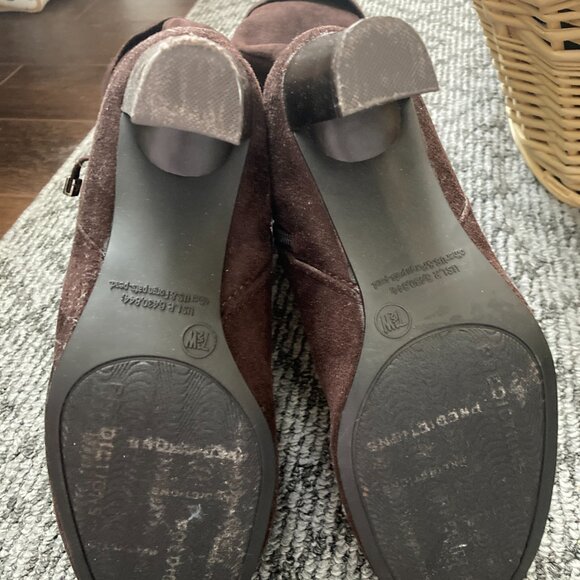 Brown Boots - Picture 4 of 9